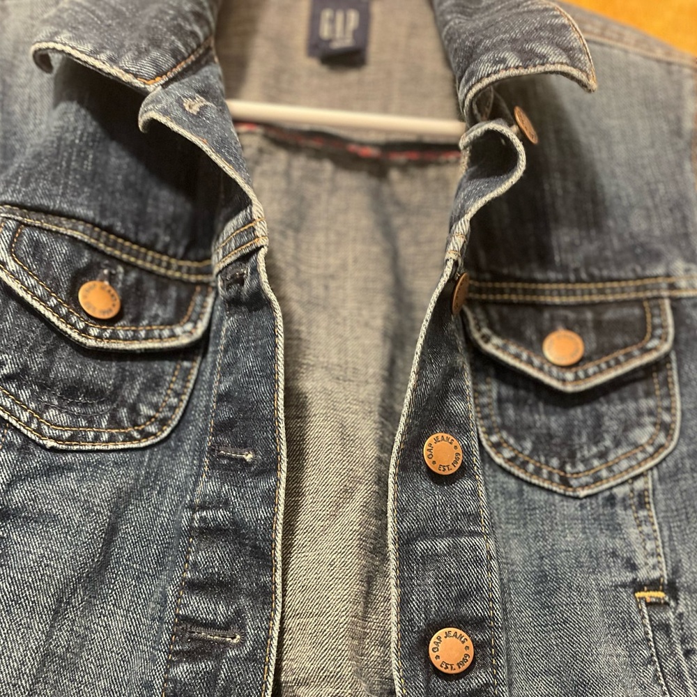 GAP Jean Jacket - Picture 5 of 5